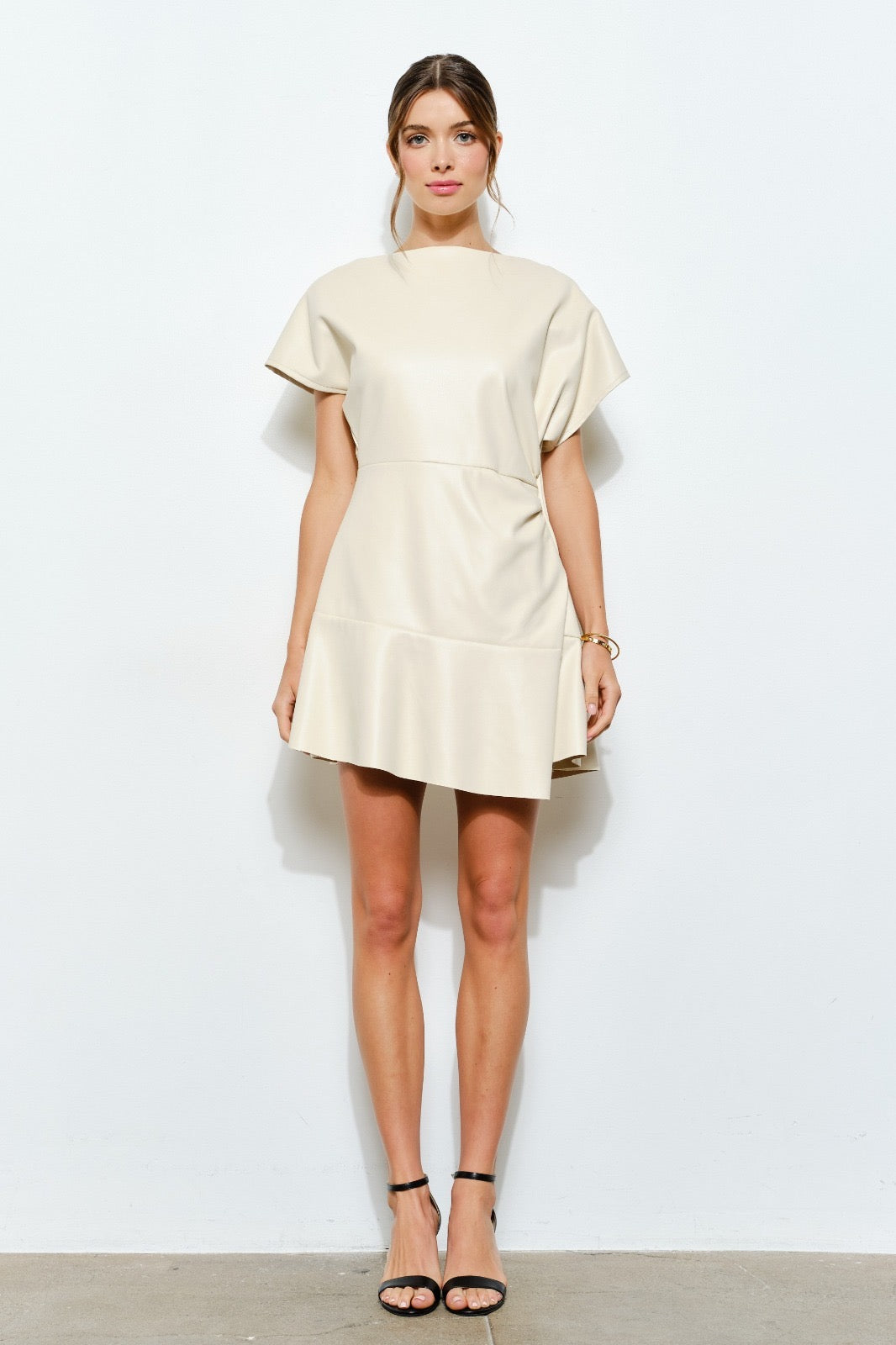 Vestido vinipiel drapeado Ivory