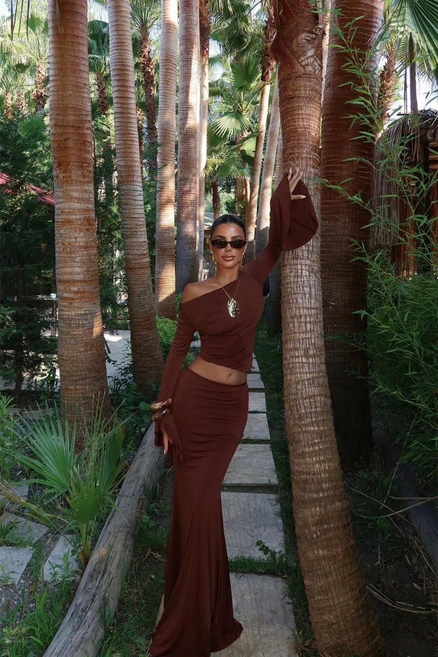 Set Falda sirena y Top campana Espresso