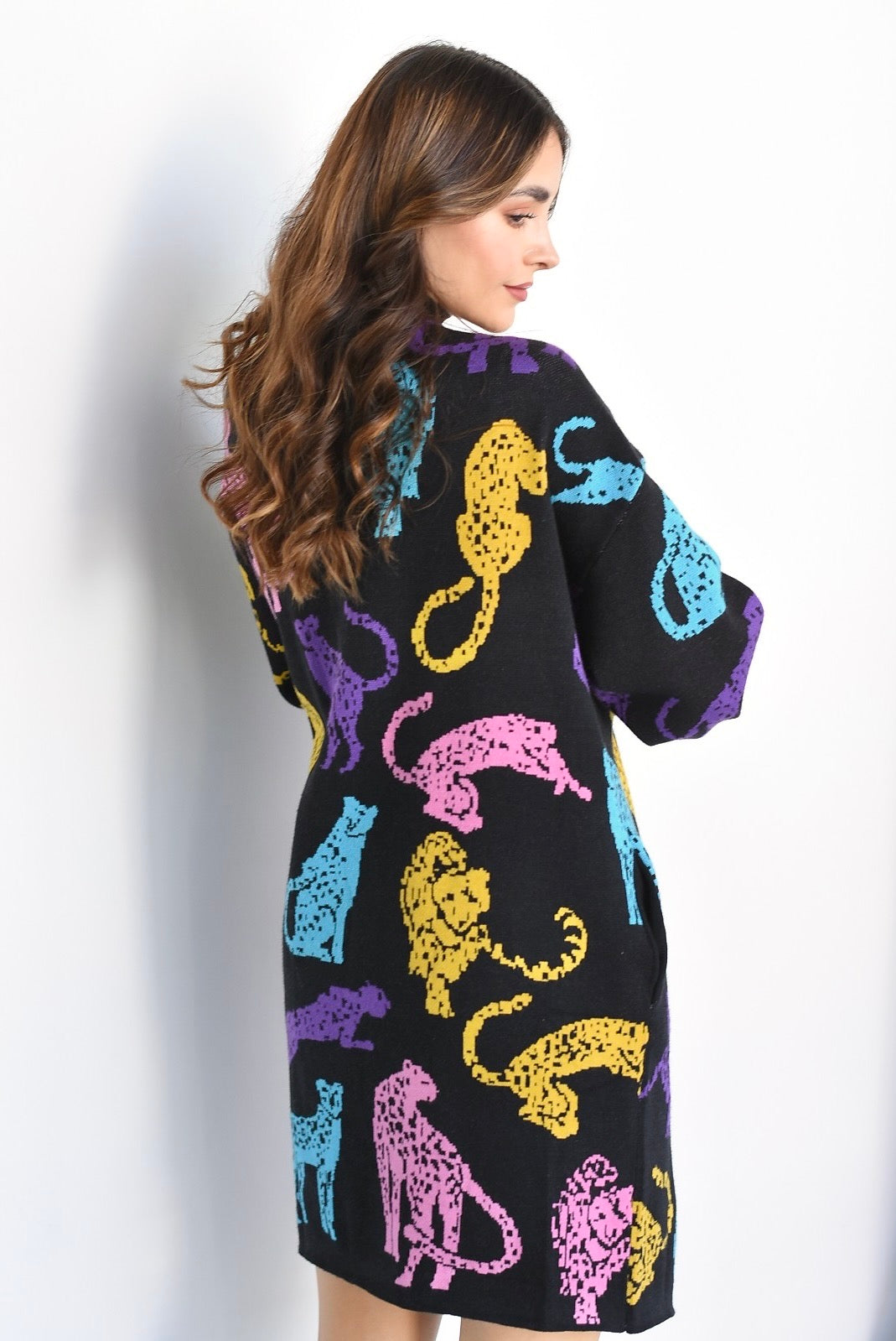 Cárdigan Leopardos colores Negro