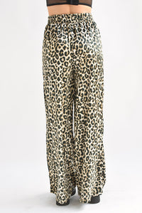 Fashion Styled Pantalón wide leg satín Leopardo