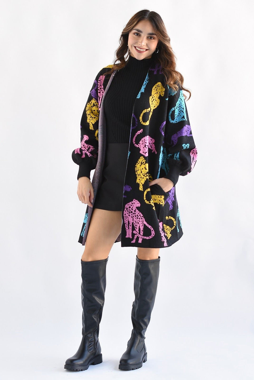 Cárdigan Leopardos colores Negro