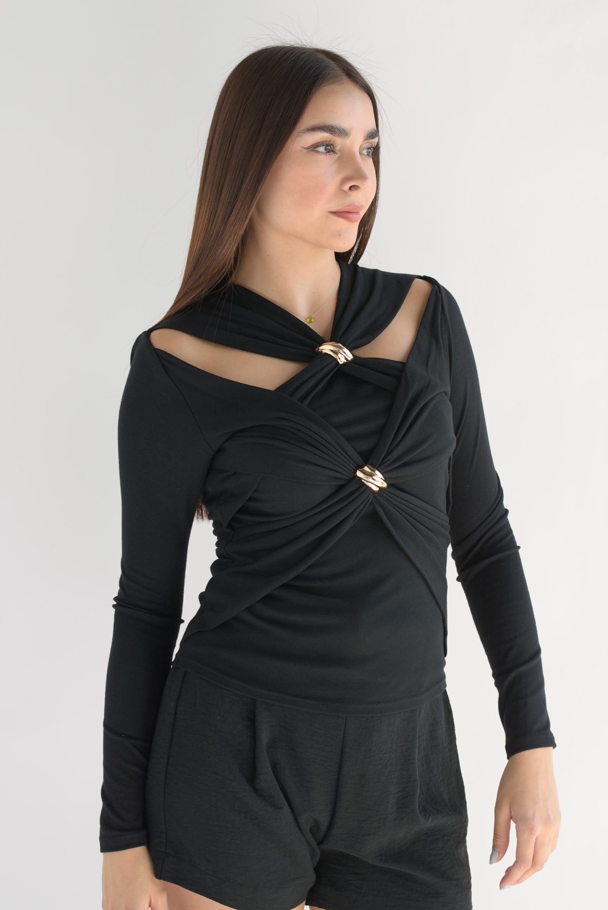 Blusa cruzada cut-out Negra