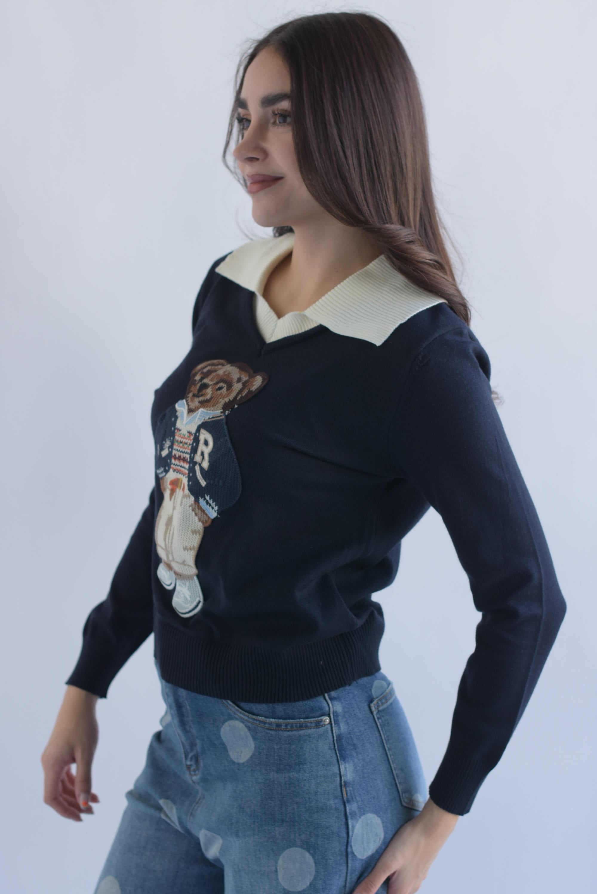 Sweater oso cuello polo