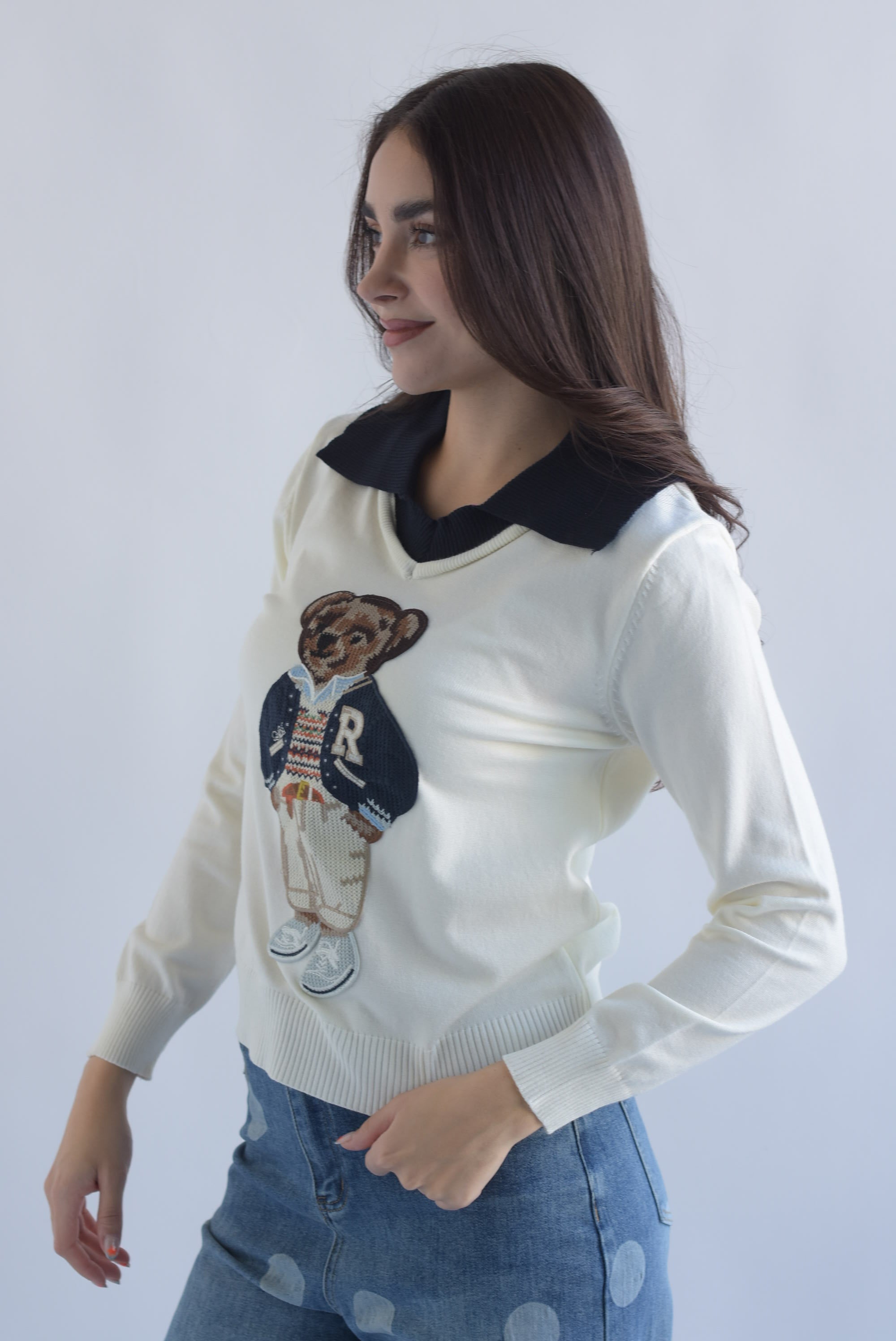 Sweater oso cuello polo