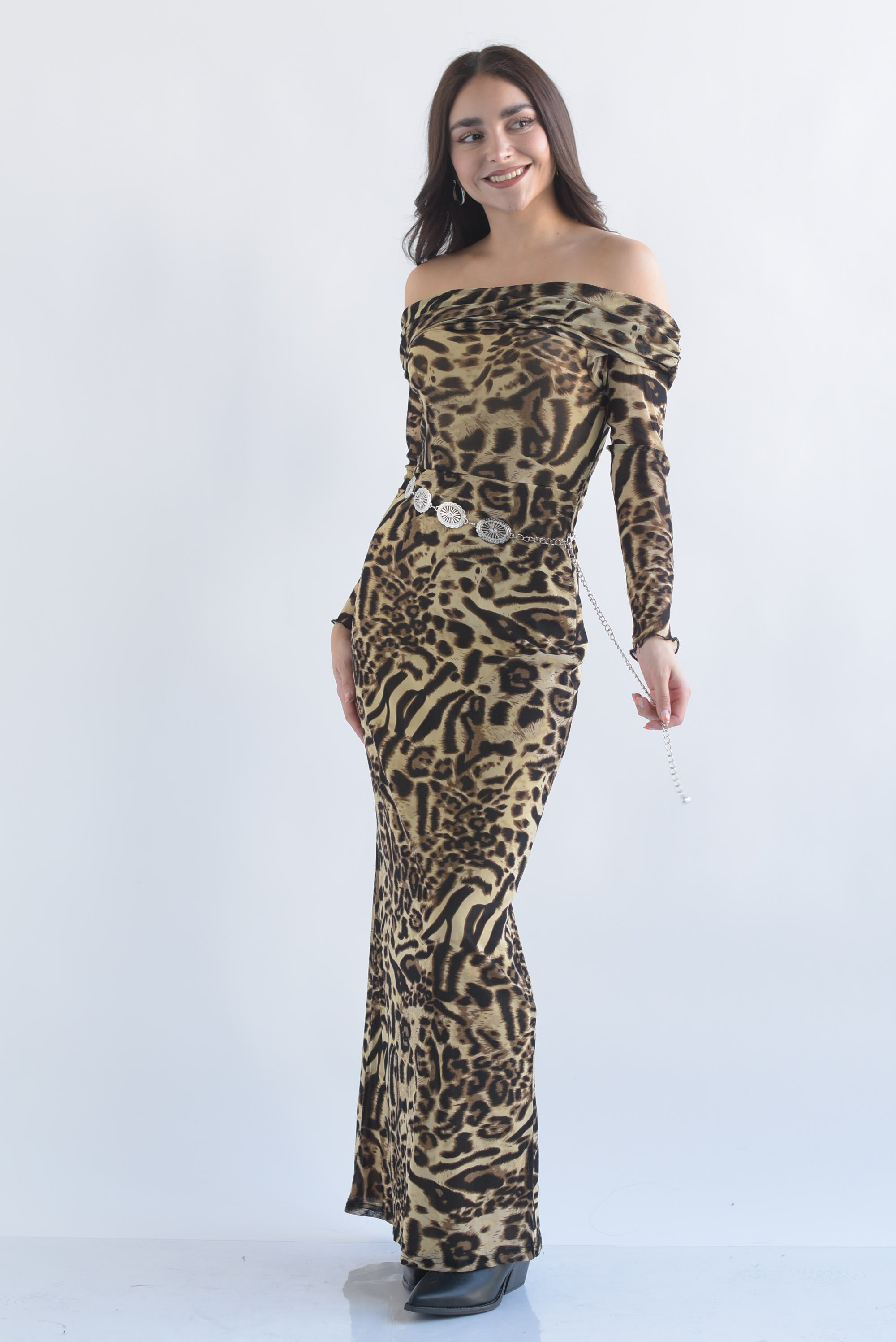 Vestido off-shoulder escote drapeado leopardo