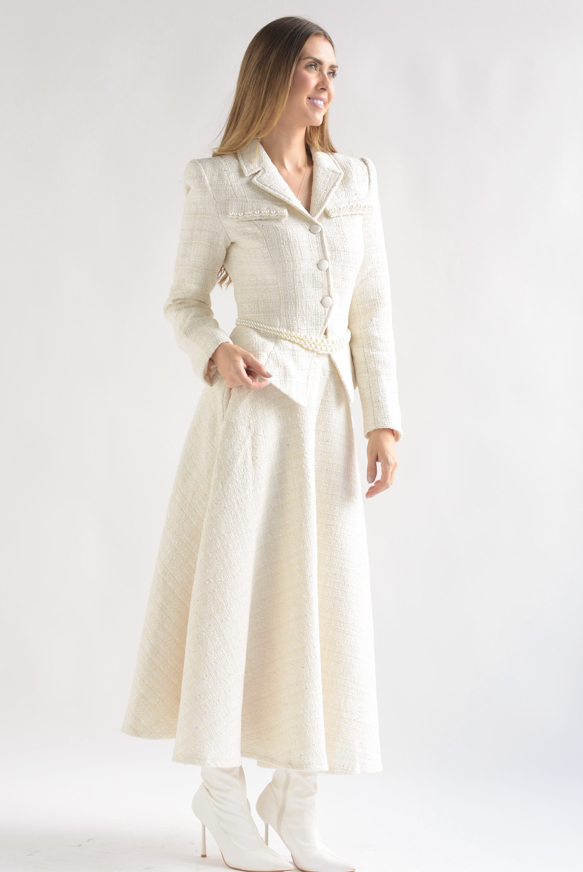Set Falda vuelo y Blazer tweed perlas Ivory