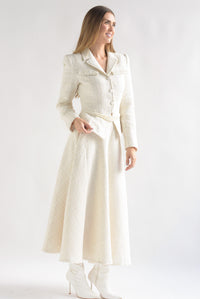 Fashion Styled Set Falda vuelo y Blazer tweed perlas Ivory