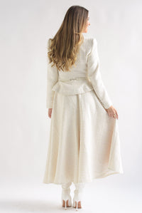 Fashion Styled Set Falda vuelo y Blazer tweed perlas Ivory