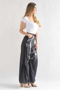 Fashion Styled Pantalón super wide estampado perlas Negro