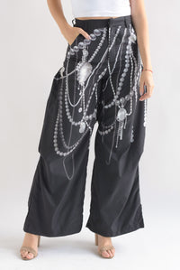 Fashion Styled Pantalón super wide estampado perlas Negro