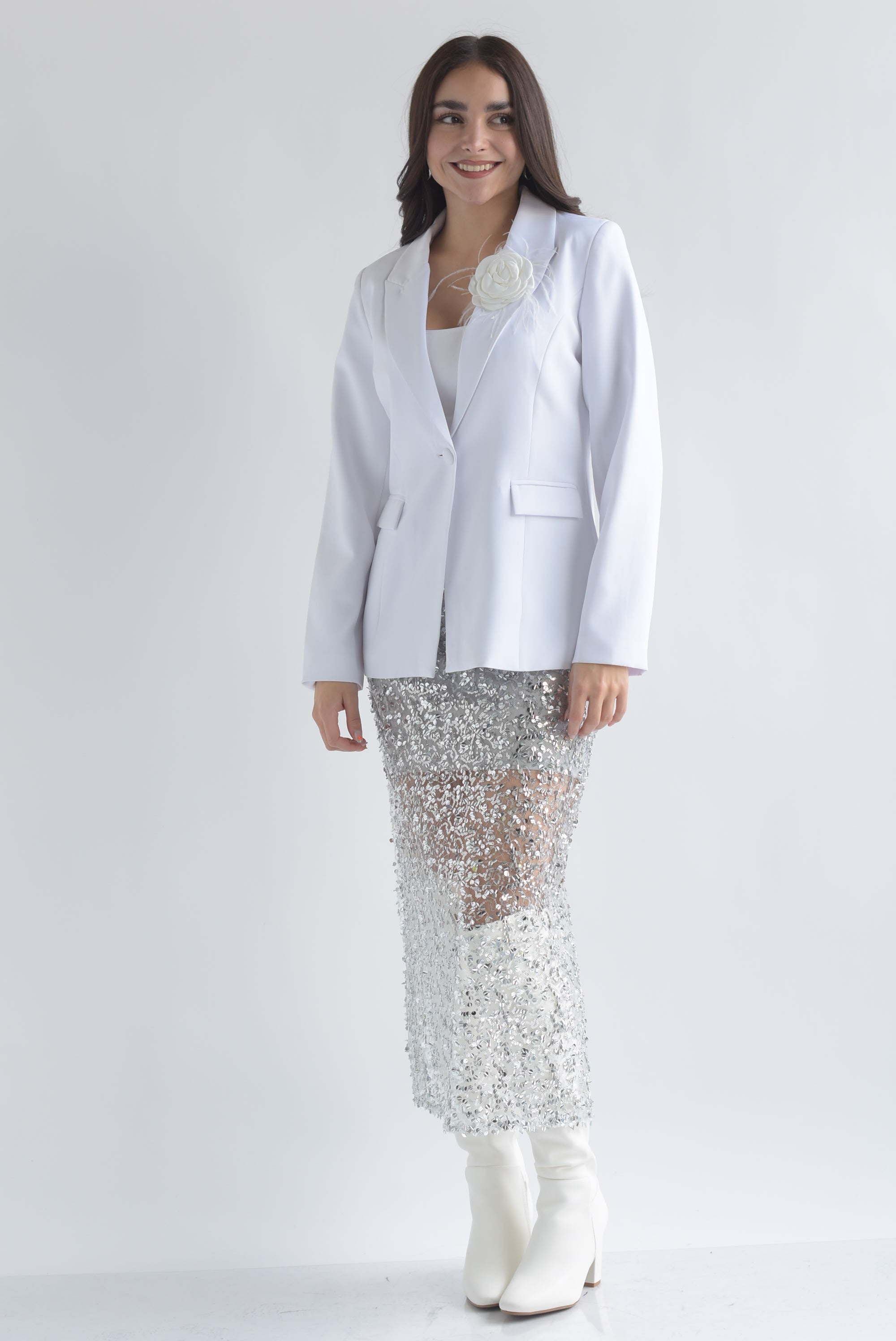 Falda lápiz lentejuela y canutillo