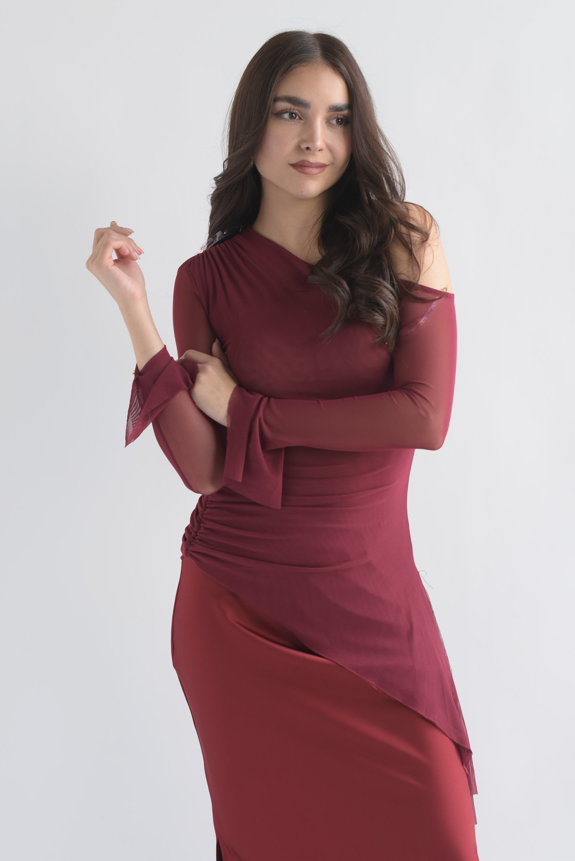 Blusa mesh asimétrica cauda