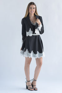 Fashion Styled Set Vestido y Blazer raya diplomática encaje Negro