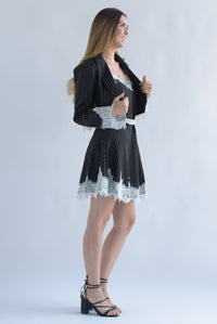 Fashion Styled Set Vestido y Blazer raya diplomática encaje Negro