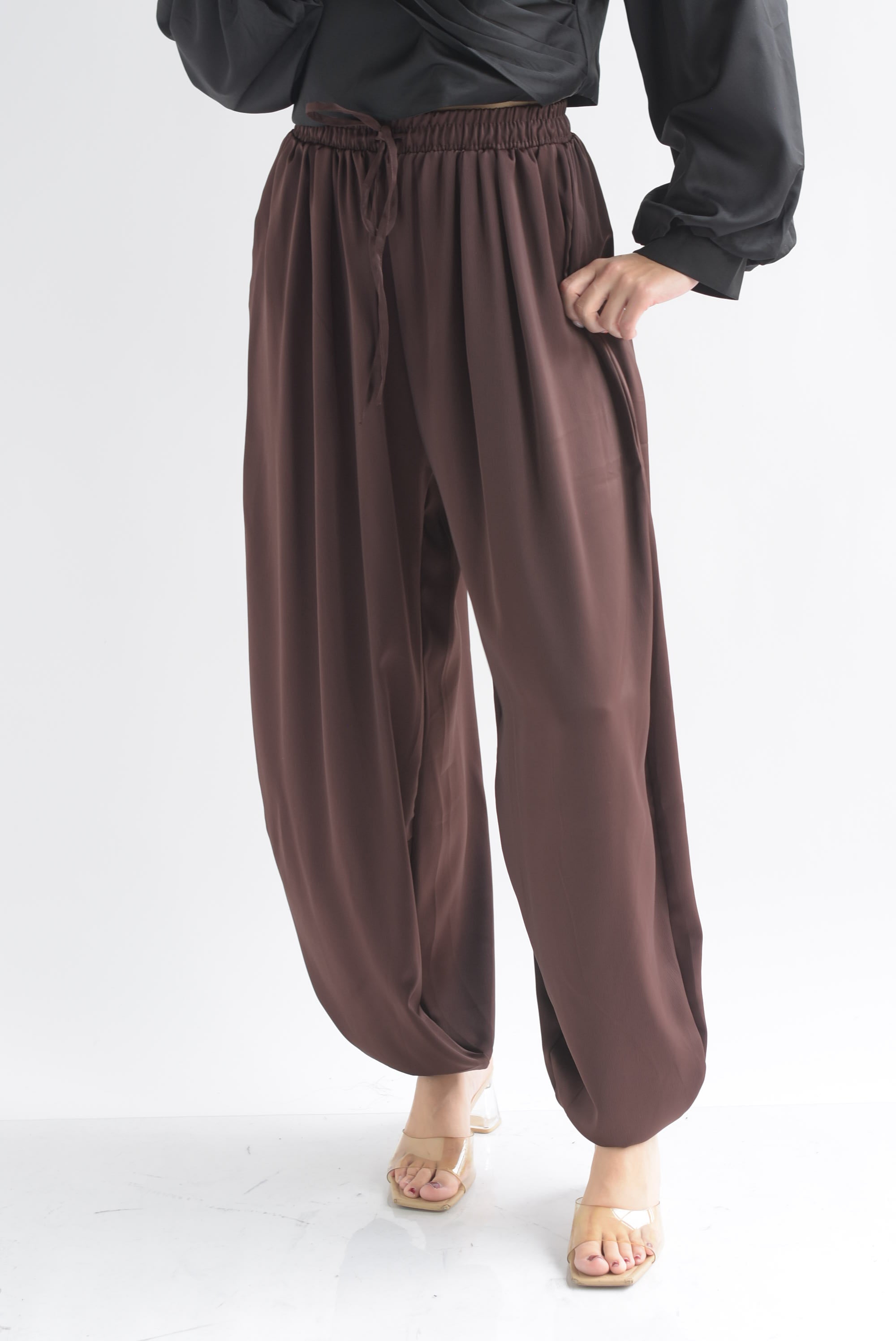 Pantalón globo satinado jareta