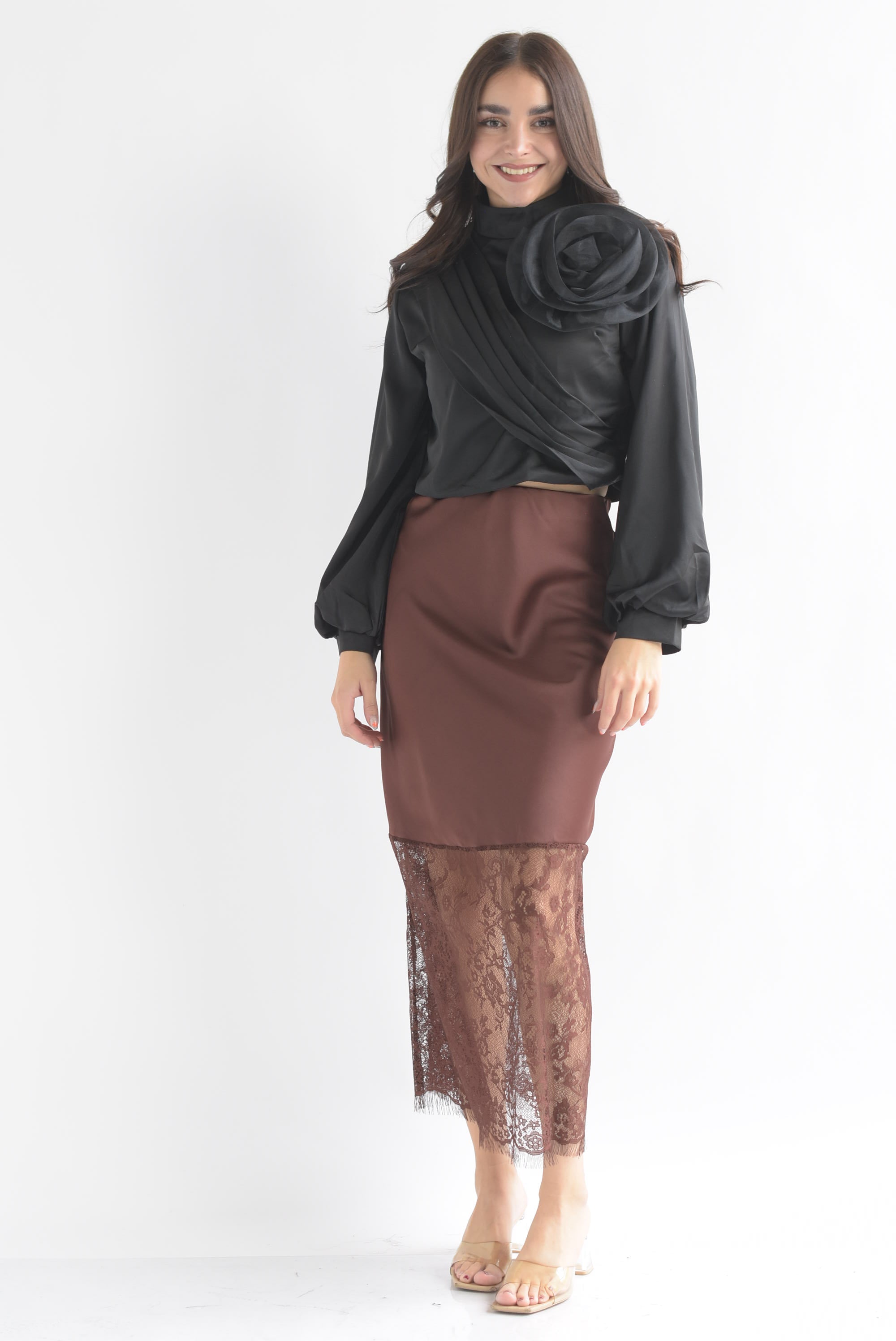 Falda lencera mitad encaje