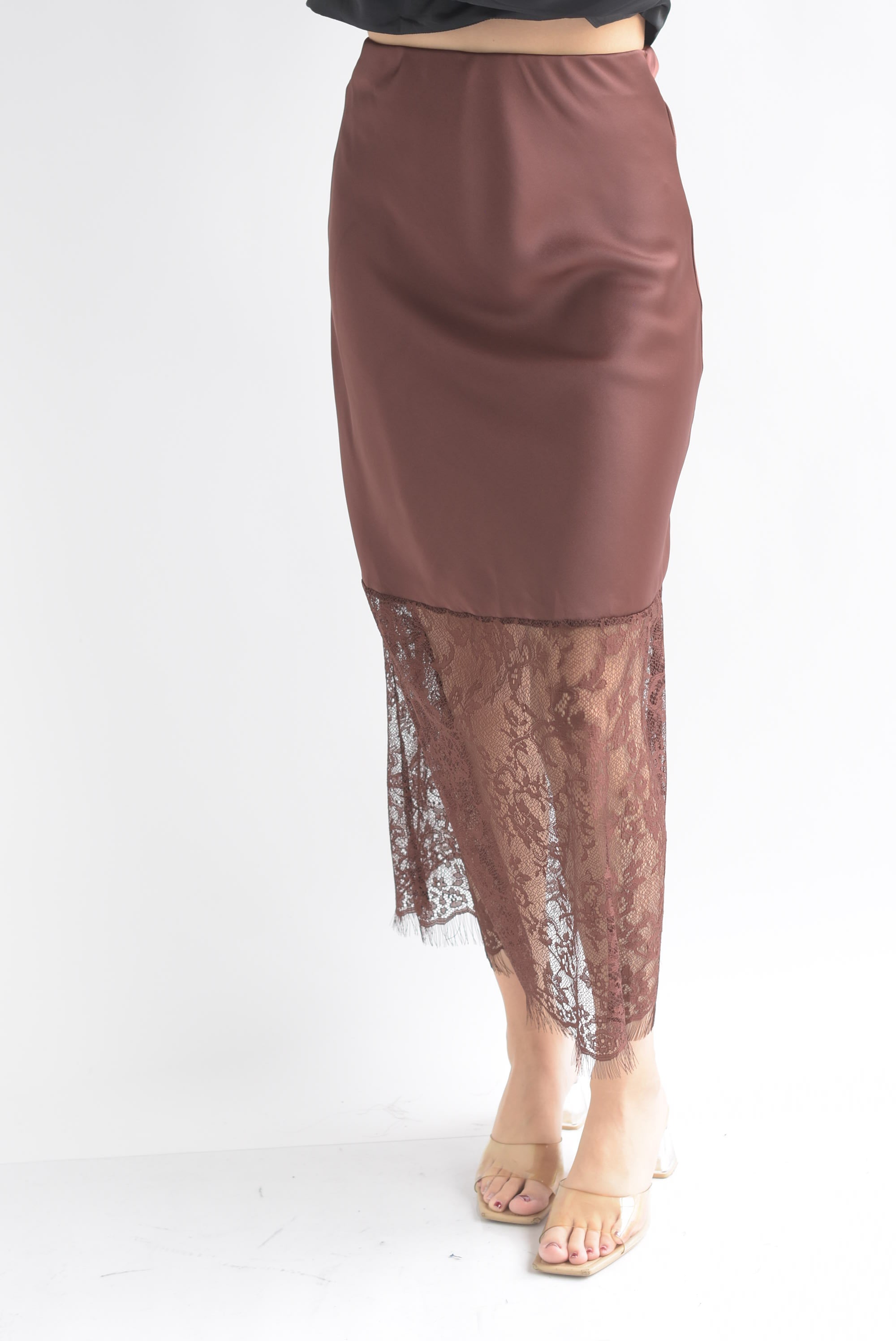 Falda lencera mitad encaje