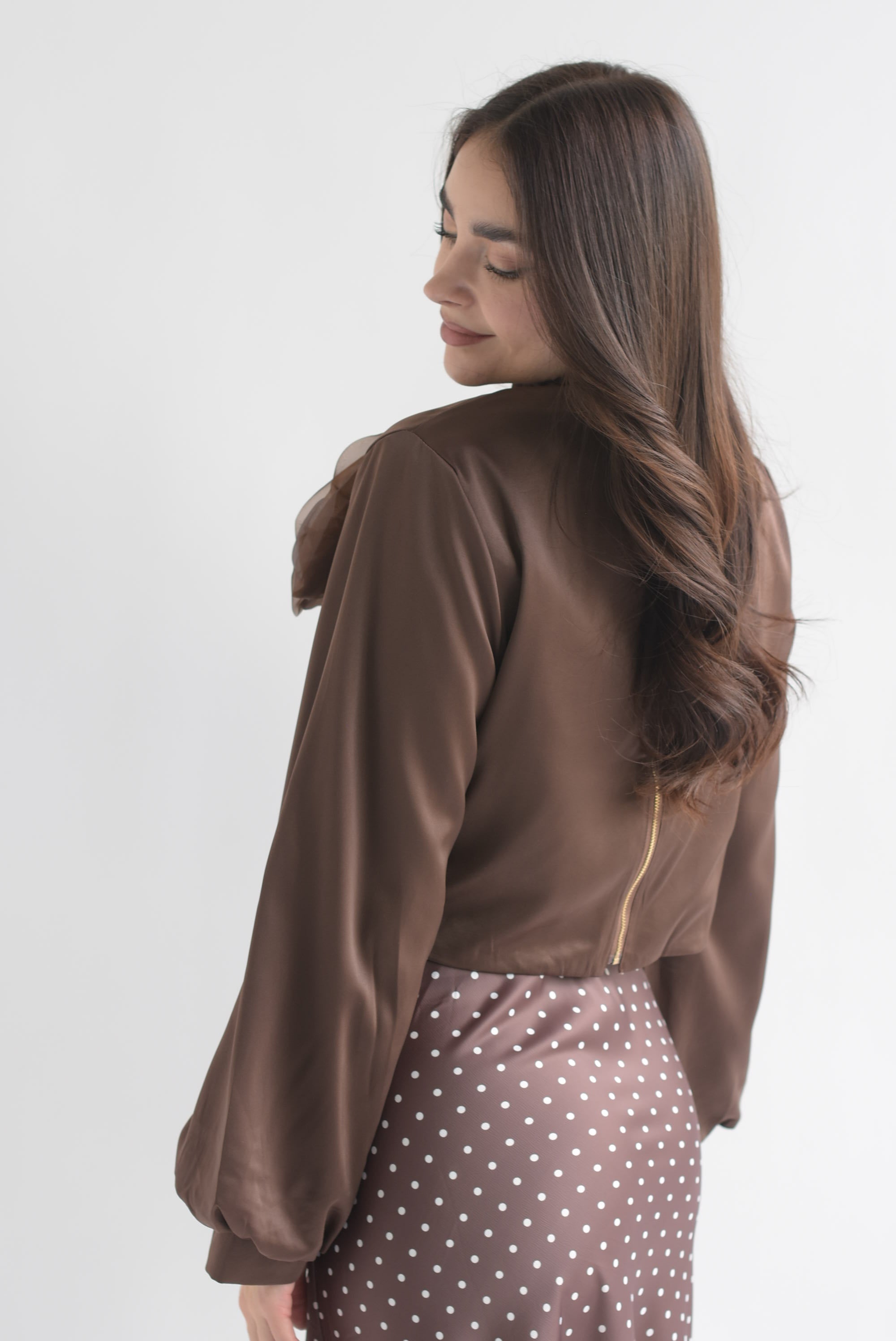 Blusa tira drapeada flor 3D