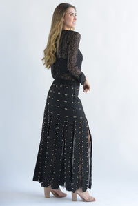 Fashion Styled Falda flecos estoperoles fondo encaje Negro