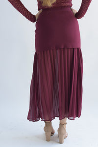 Fashion Styled Falda plisada en sobreposición Vino