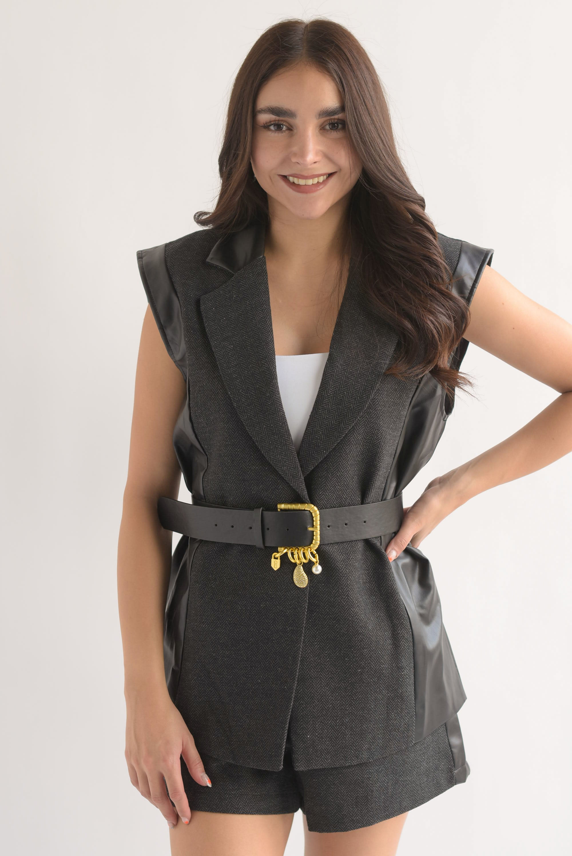 Set Short y Chaleco espiga vinipiel