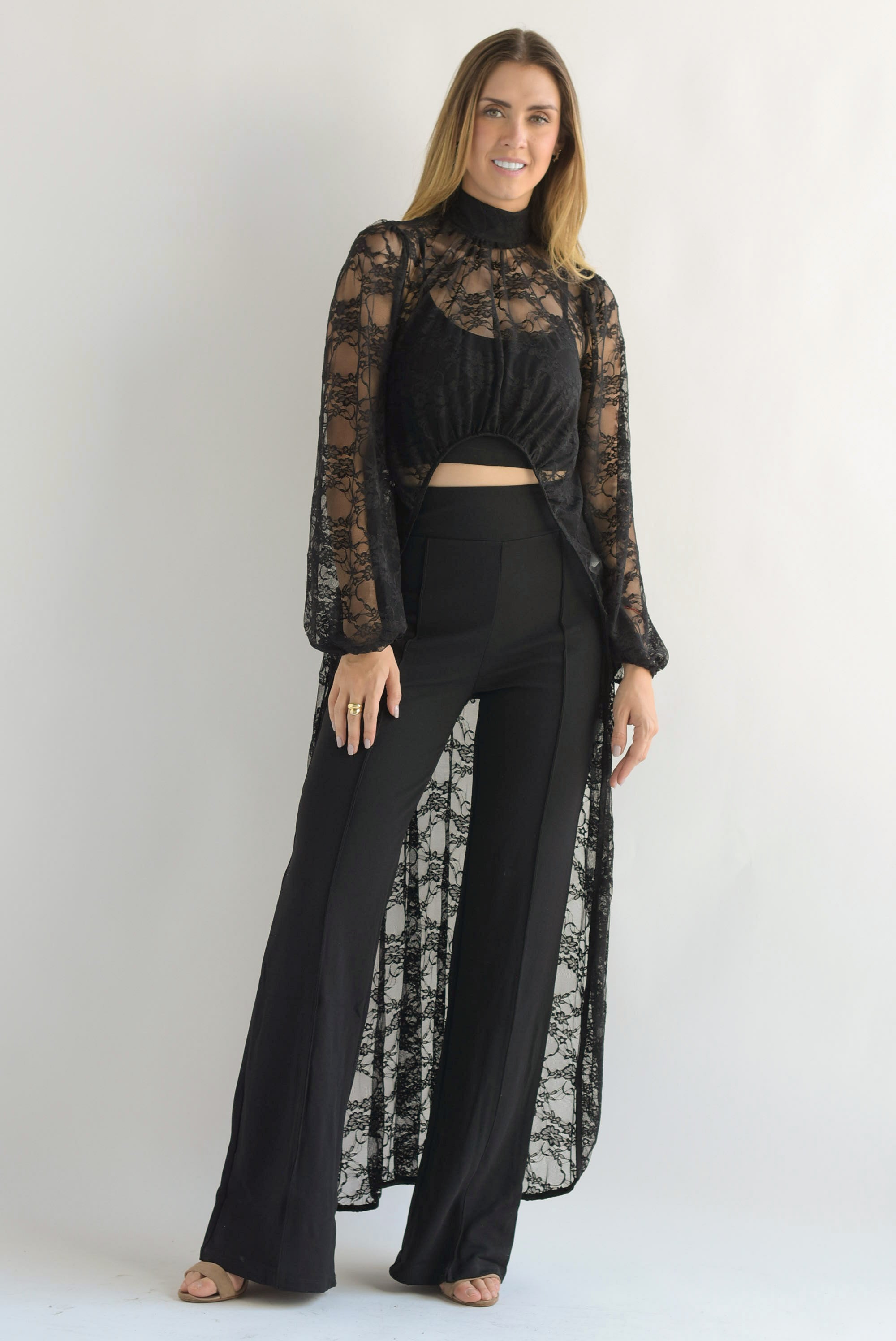 Maxi blusa asimétrica encaje Negro