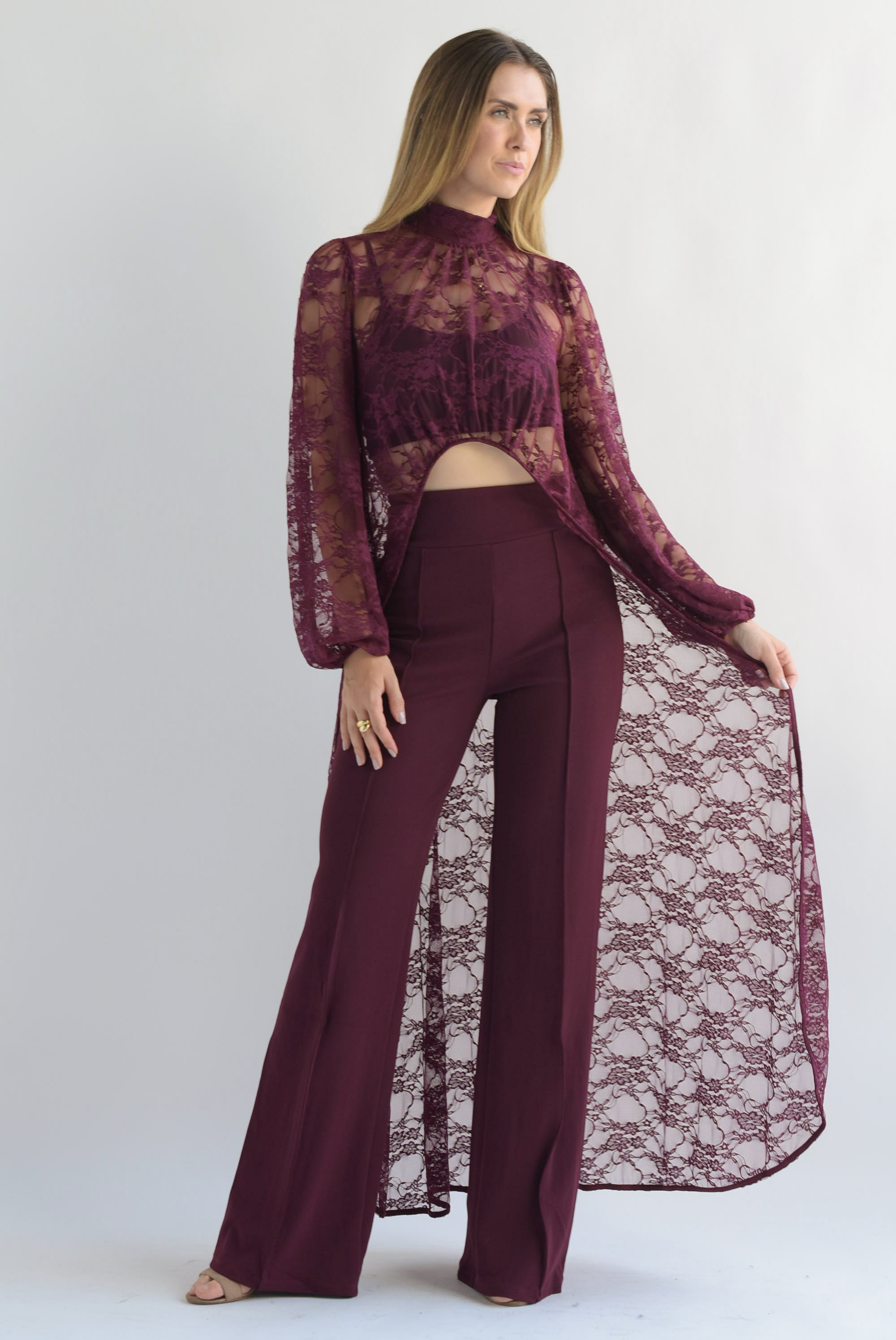 Maxi blusa asimétrica encaje Vino