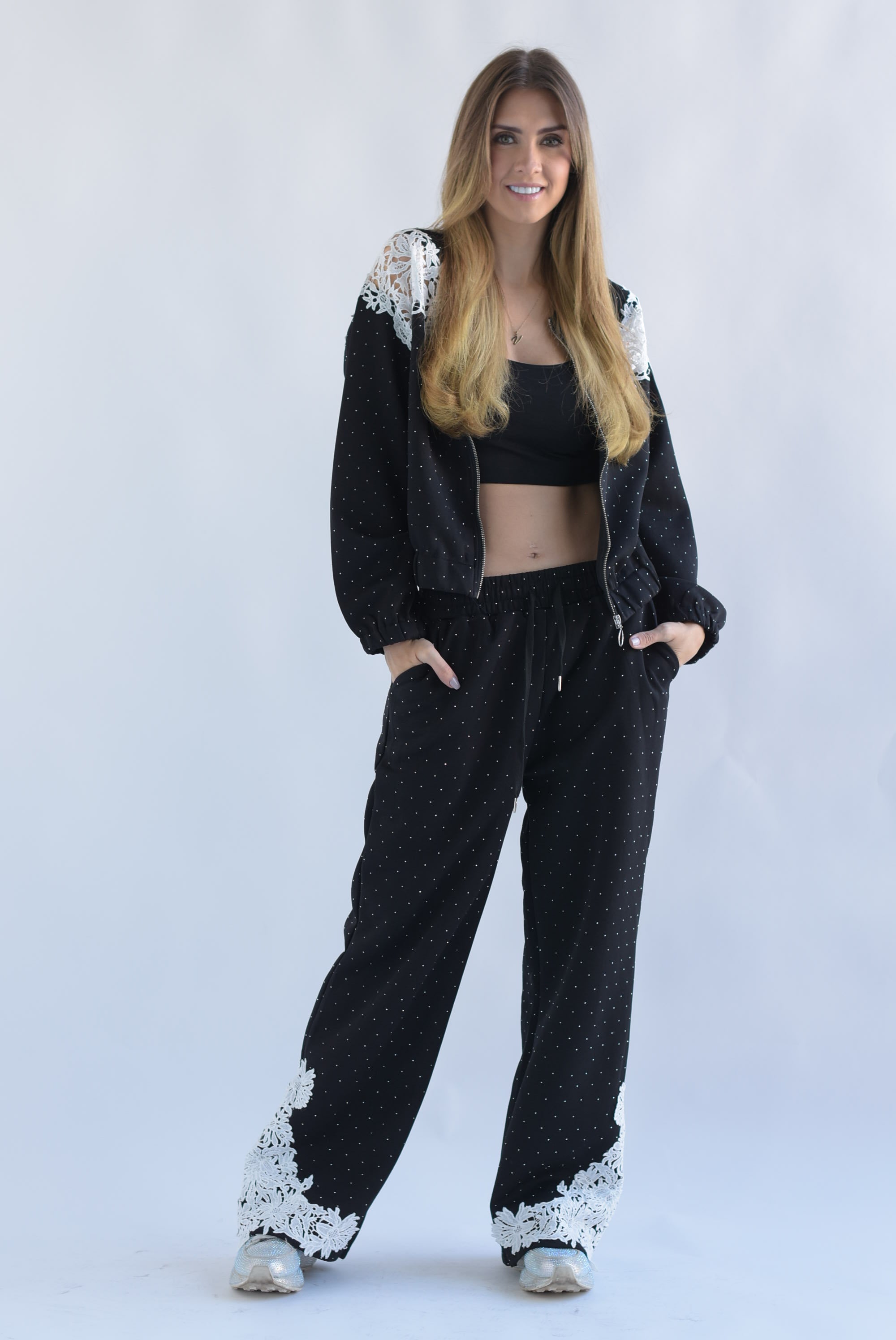 Set Pantalón y Chamarra brillos encaje Negro
