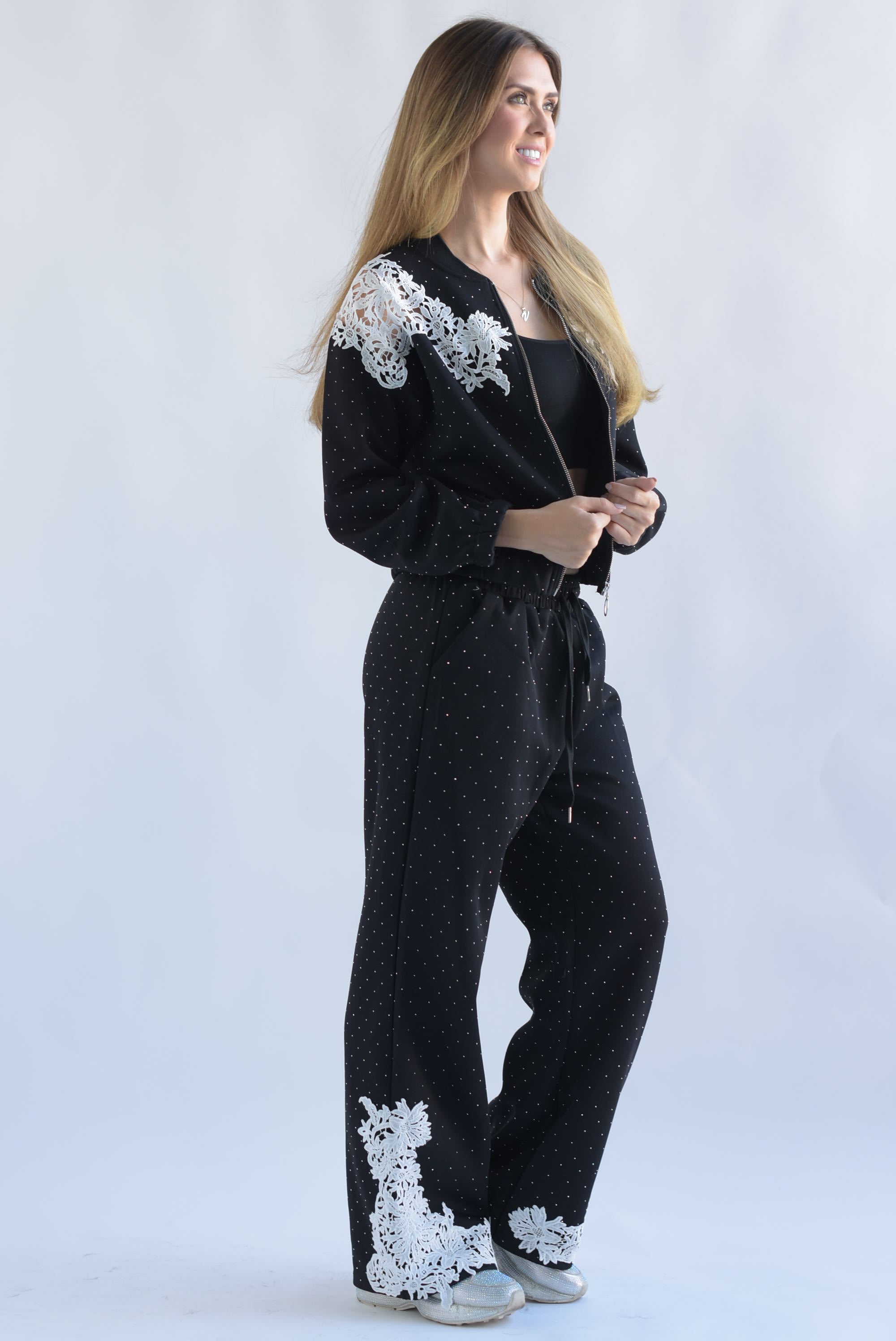 Set Pantalón y Chamarra brillos encaje Negro