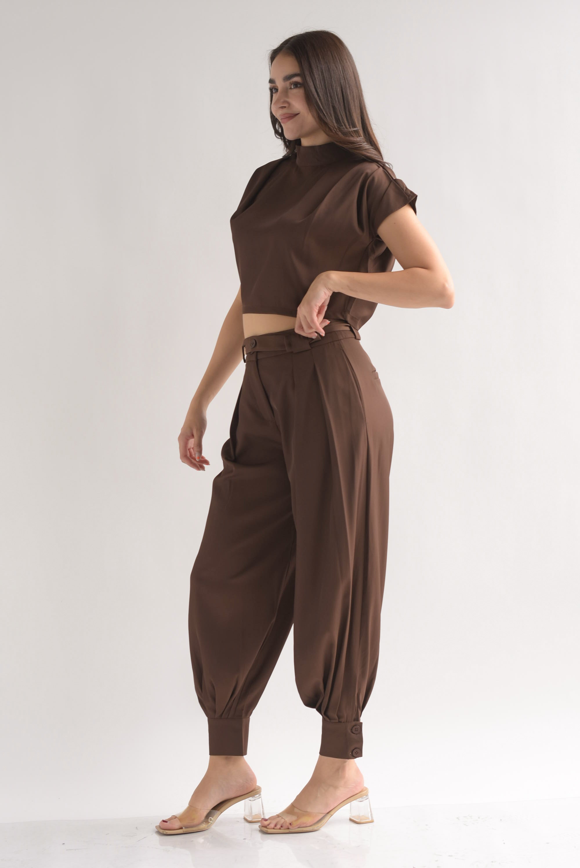Set Pantalón globo y Blusa crop