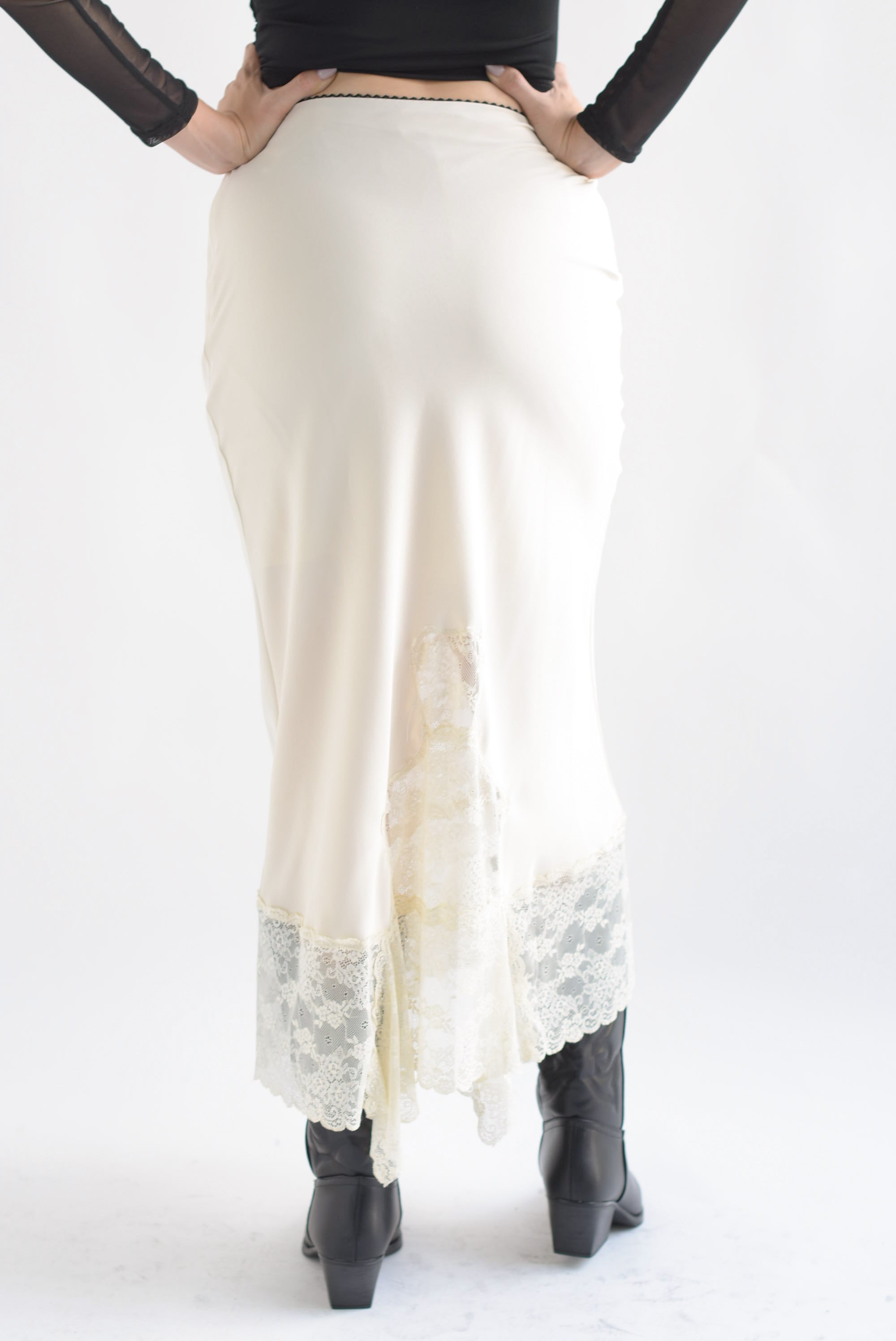 Falda lencera cut-out encaje Ivory