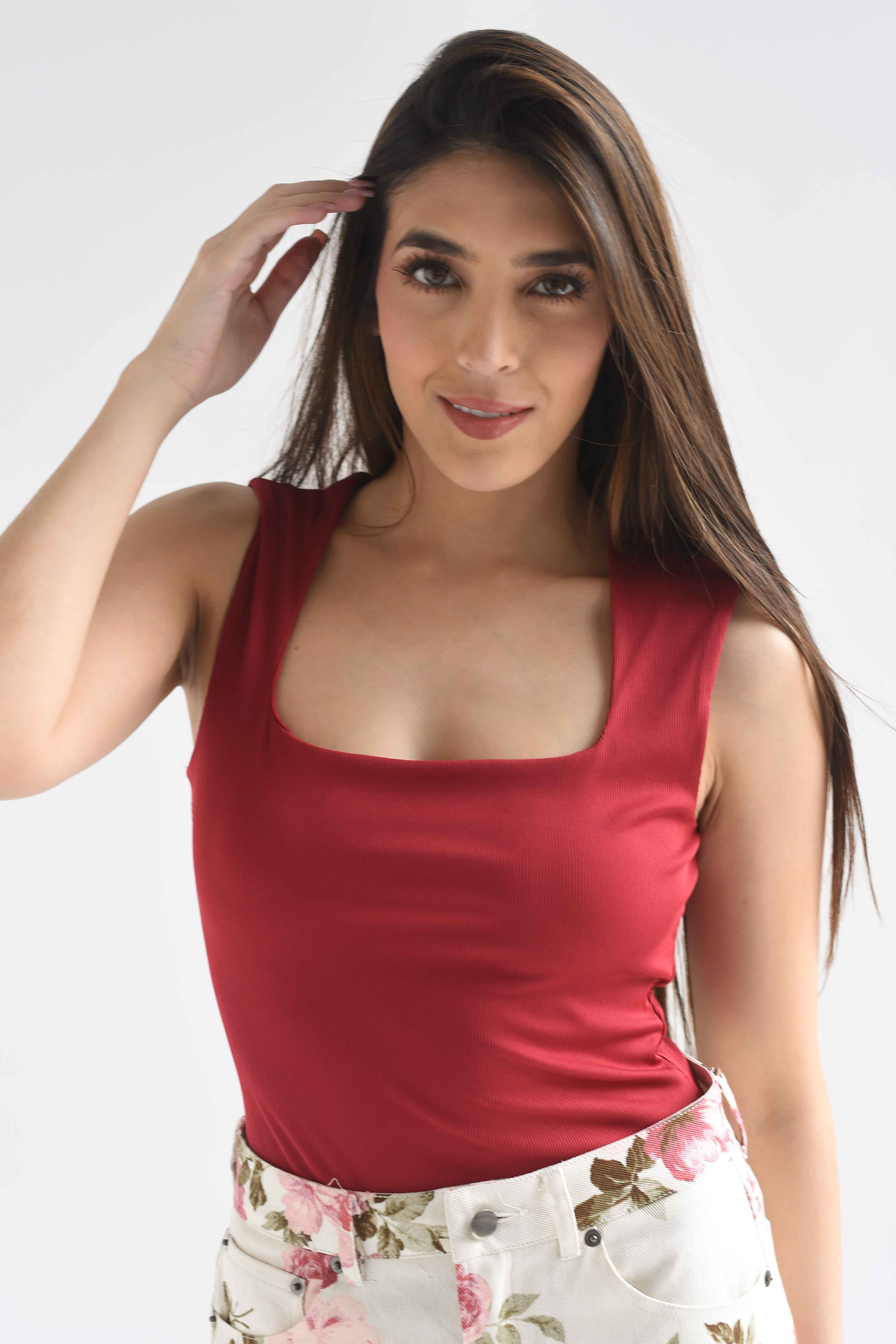 Body canalé cuello cuadrado