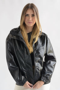 Fashion Styled Chamarra bomber vinipiel oversize Negro