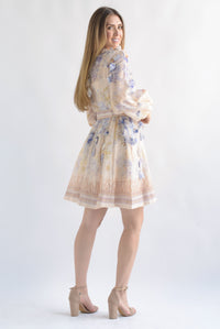 Fashion Styled Vestido corto flores azules Beige