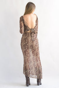 Fashion Styled Set Falda asimétrica y Blusa nudo mesh Leopardo