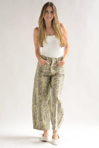 Fashion Styled Jeans barrel Snake Print