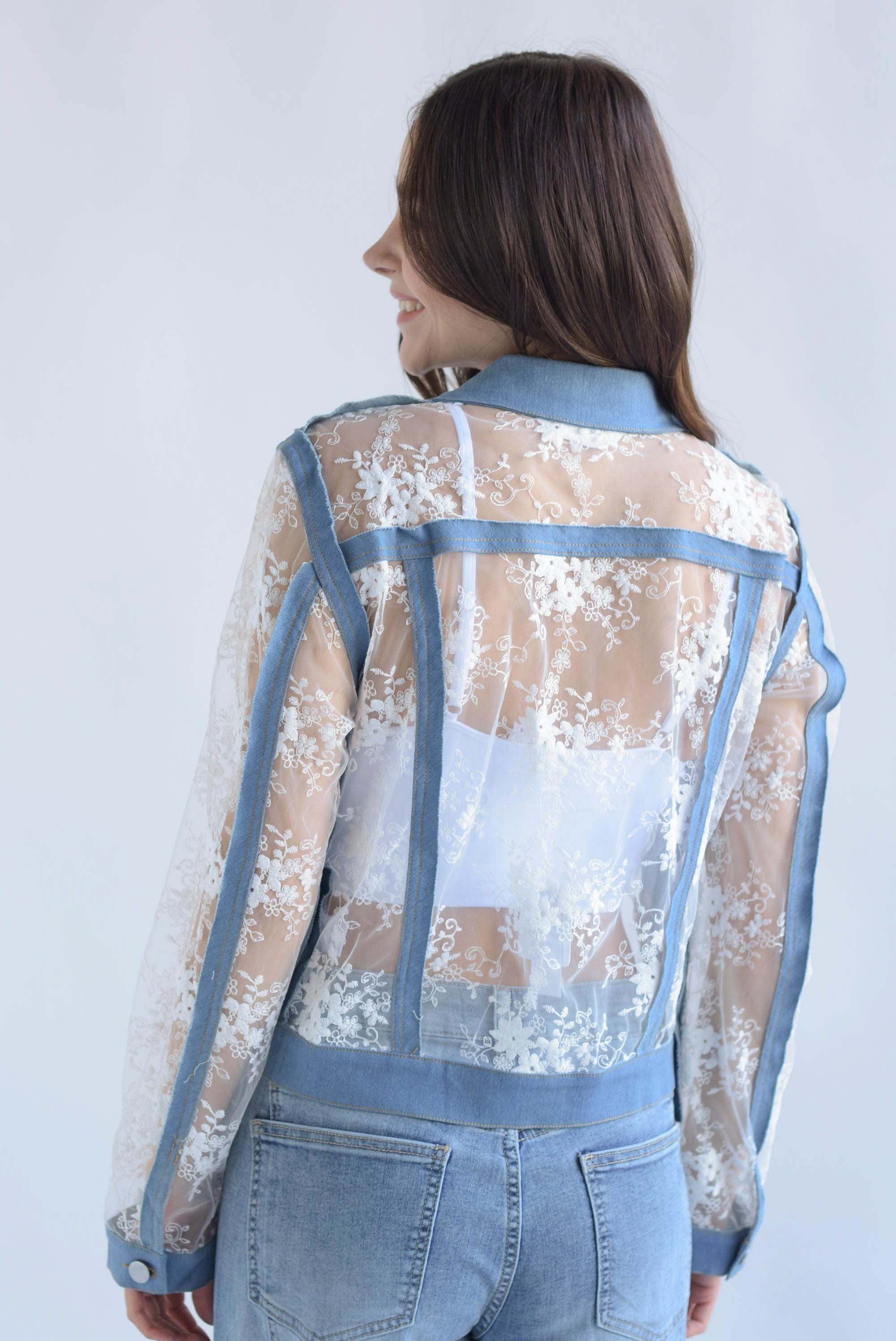 Chamarra encaje con denim azul Blanco