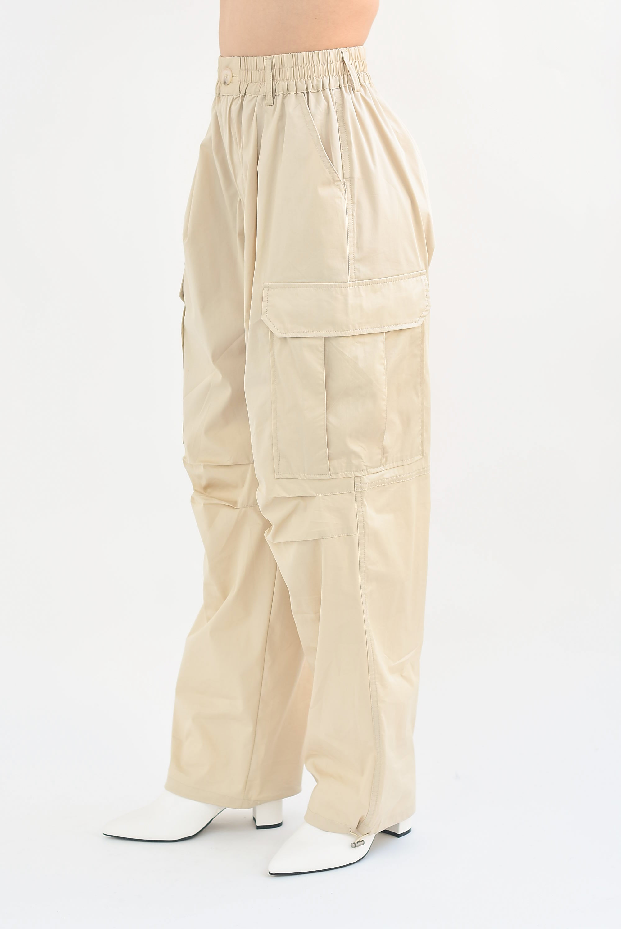 Pantalón parachute cargo  Ivory