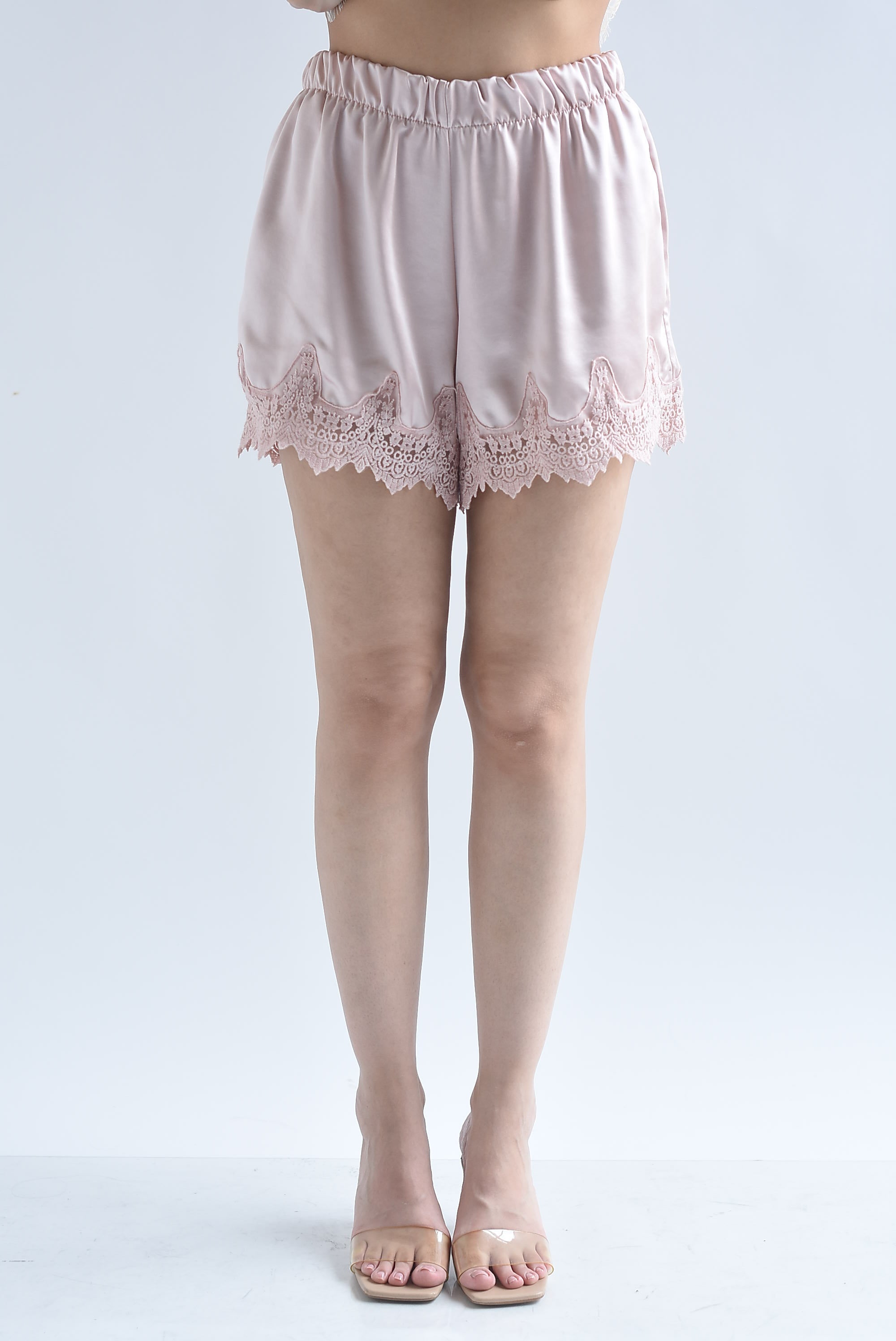 Short lencero pretina ancha encaje bolsillos