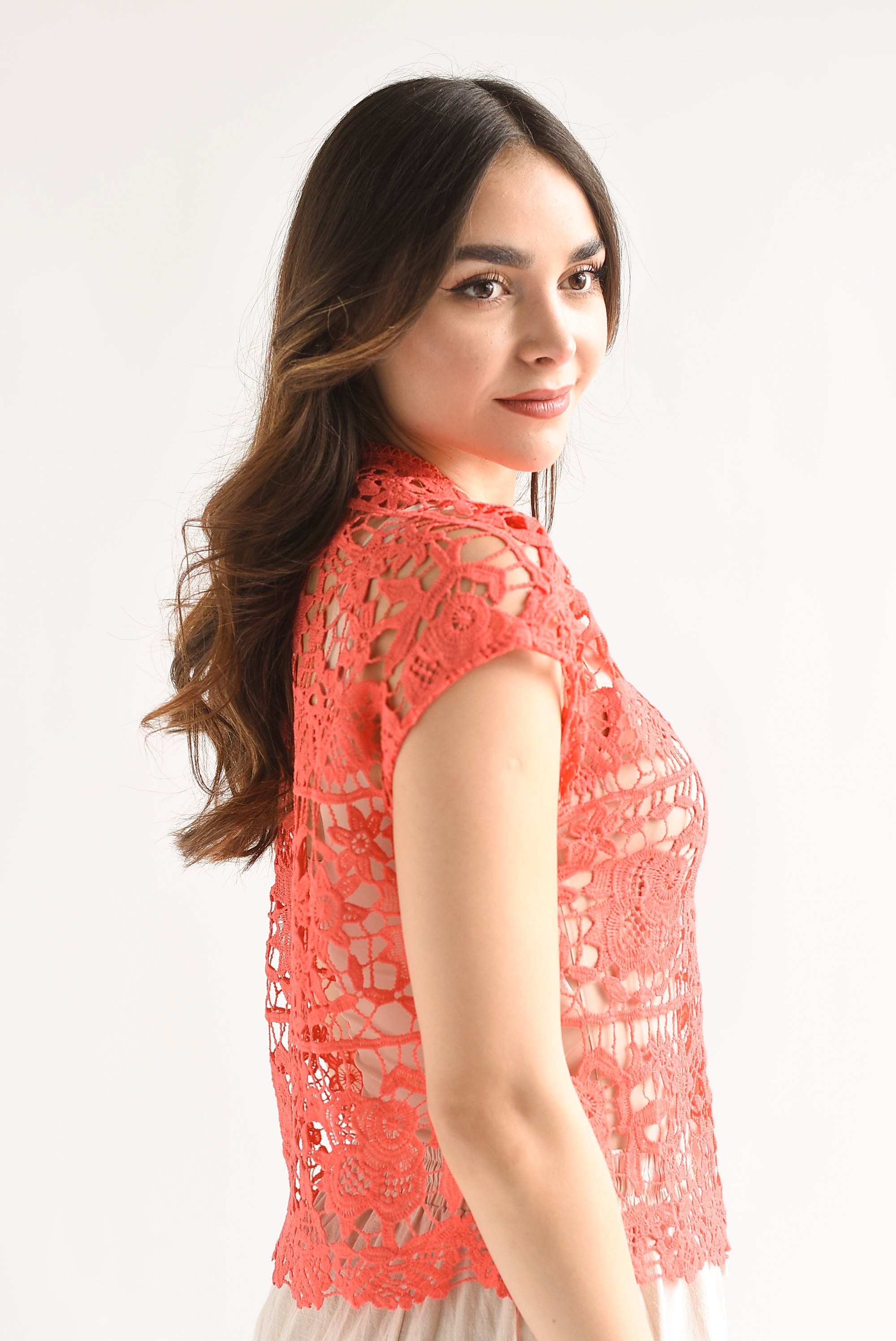 Blusa calada flores Coral