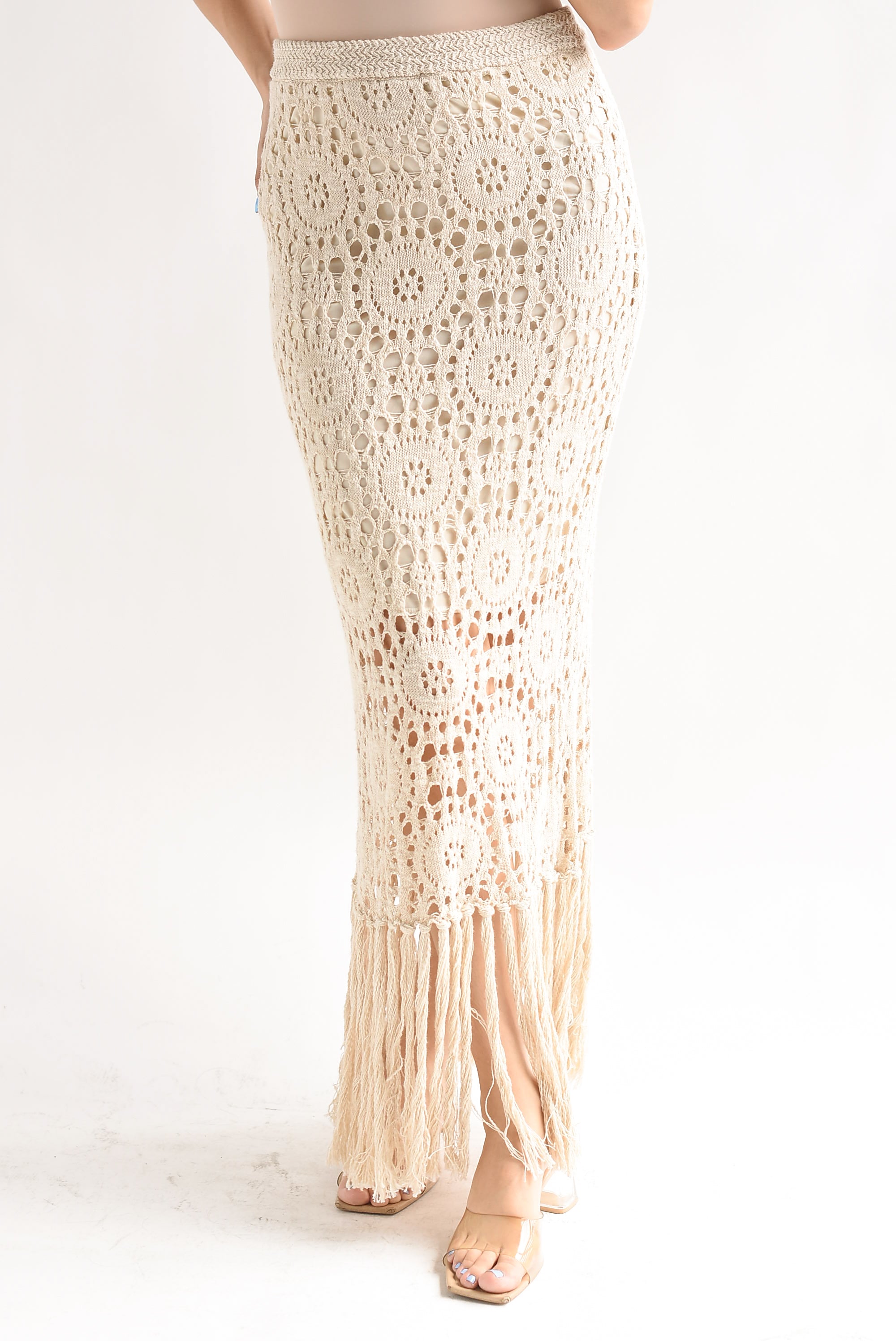 Falda larga crochet flecos Crudo