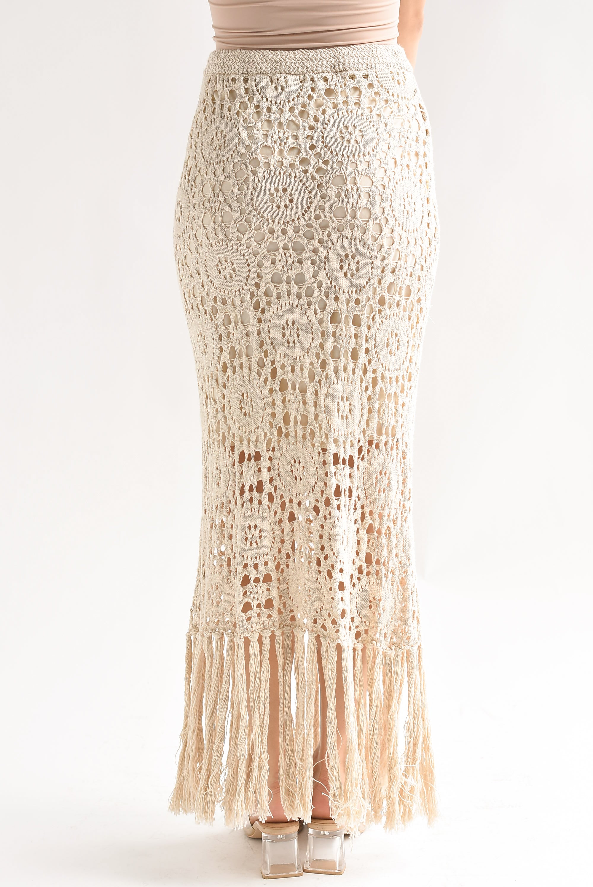 Falda larga crochet flecos Crudo