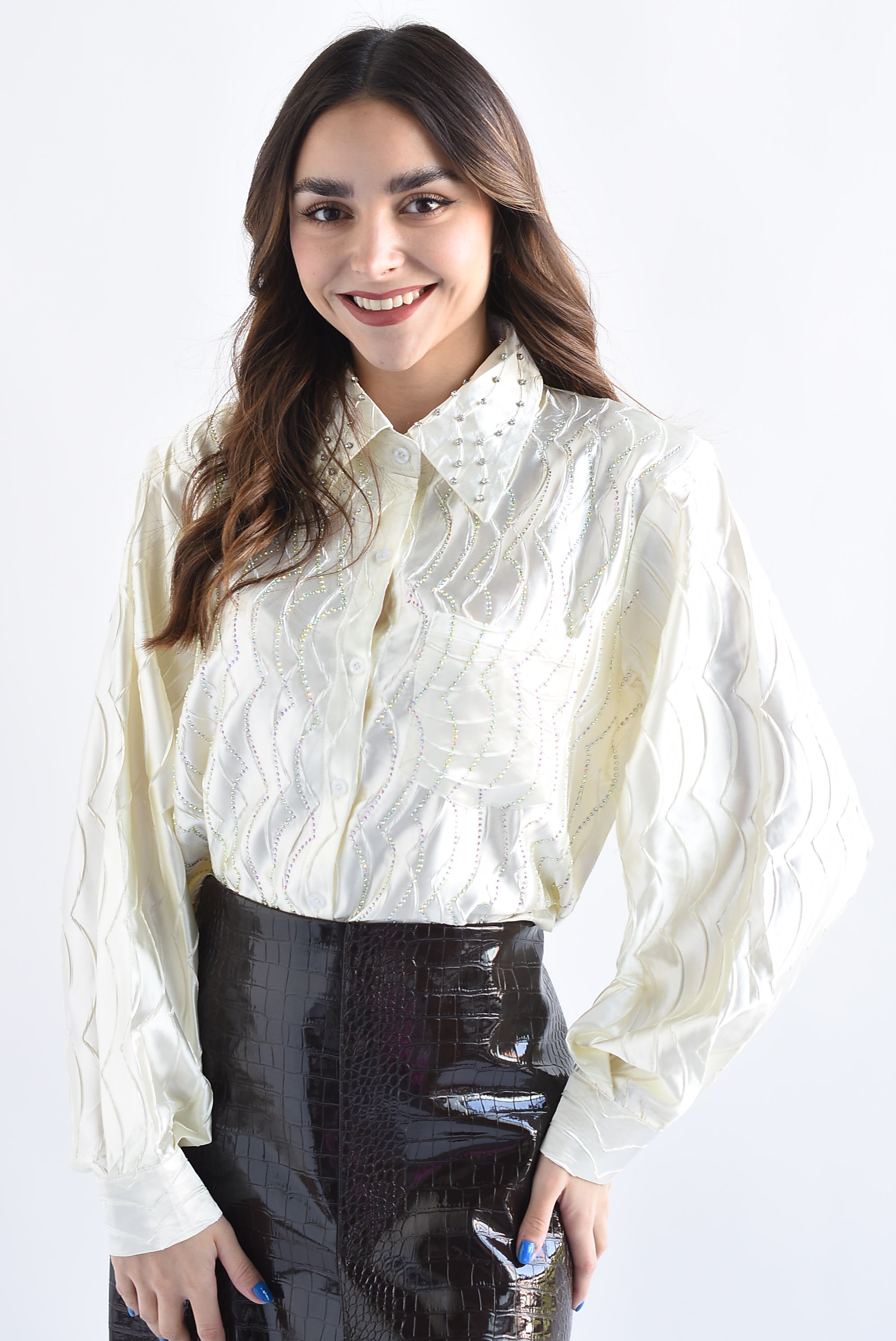 Blusa satín ondas brillos Ivory
