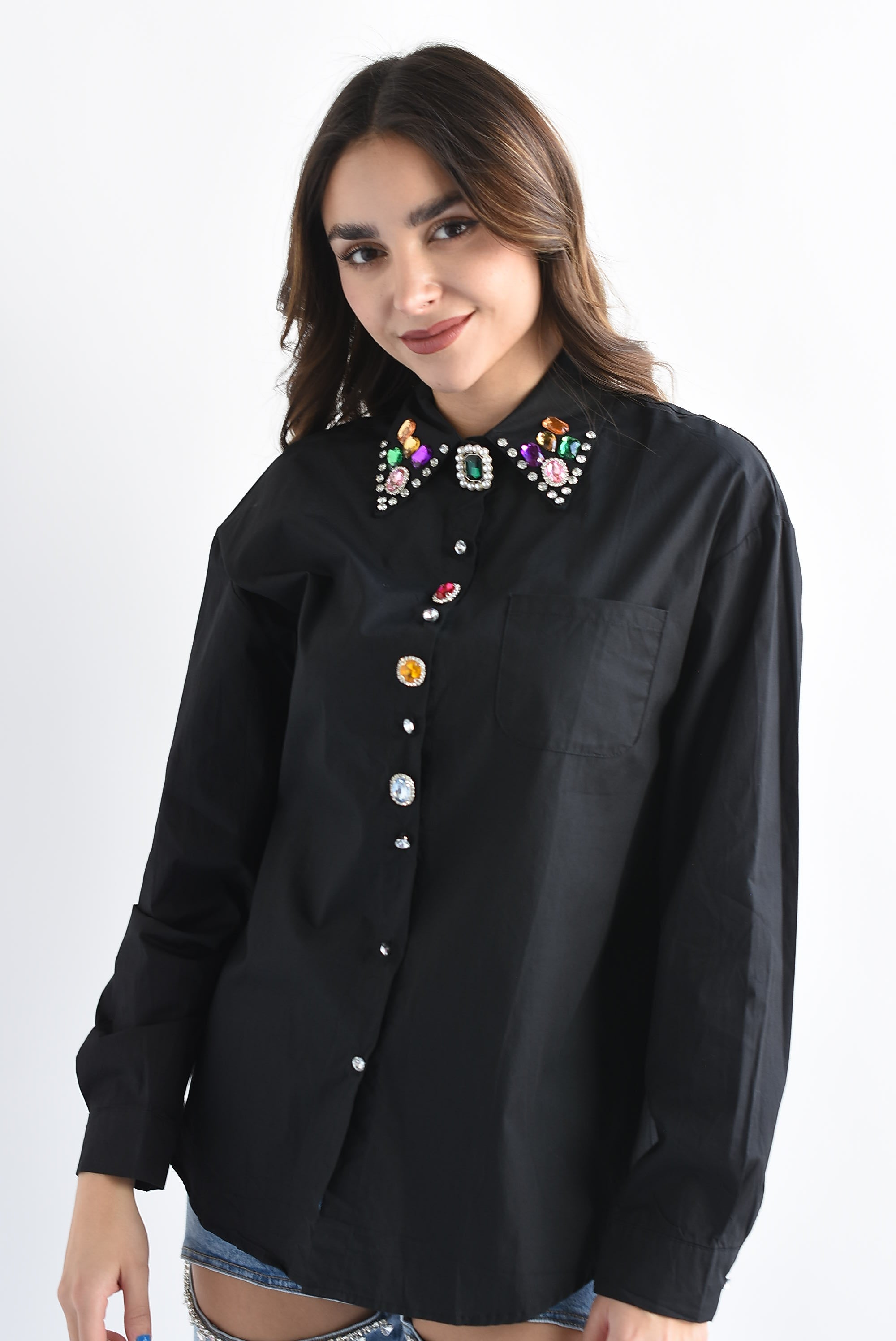 Camisa cuello joyas multi Negro