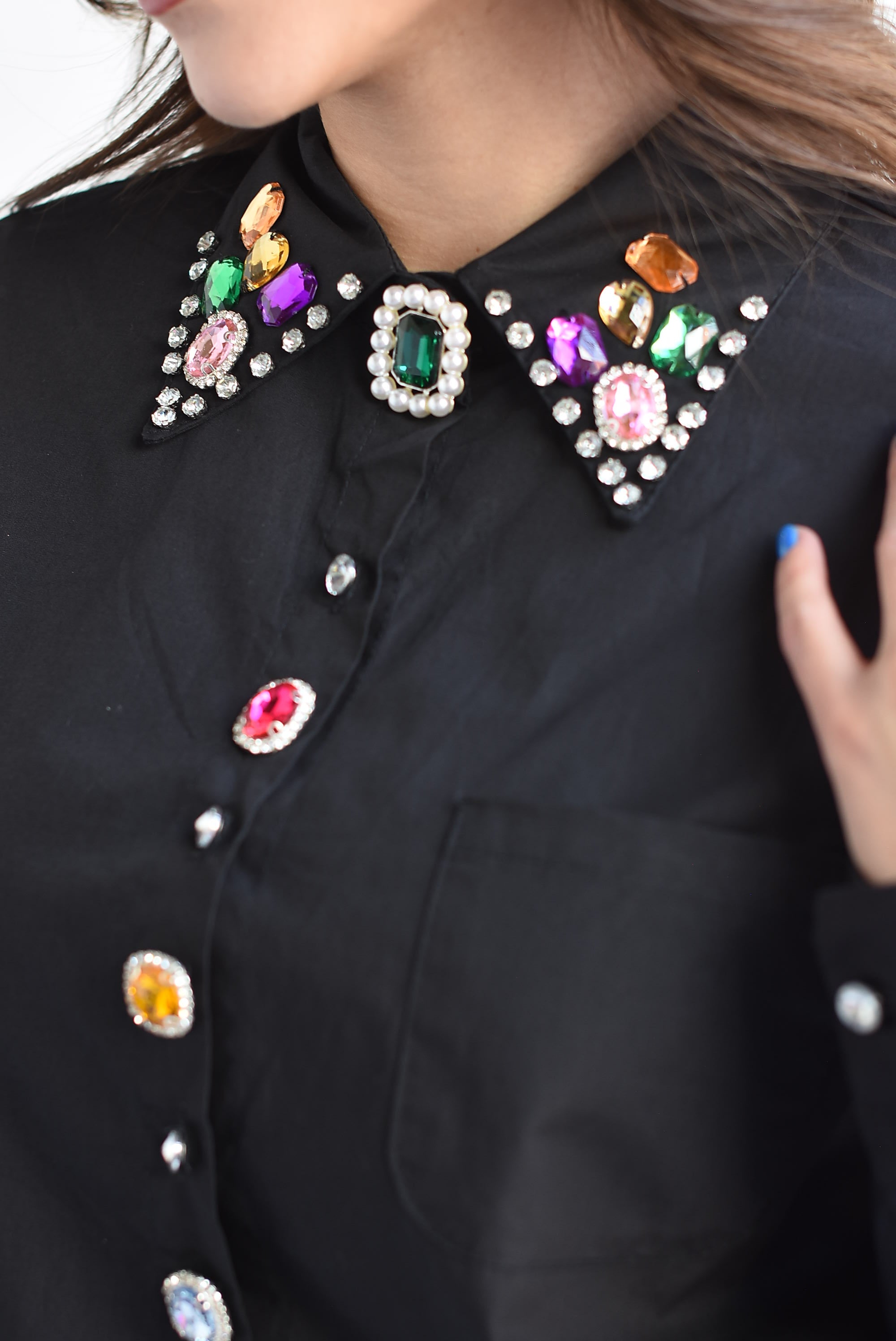 Camisa cuello joyas multi Negro