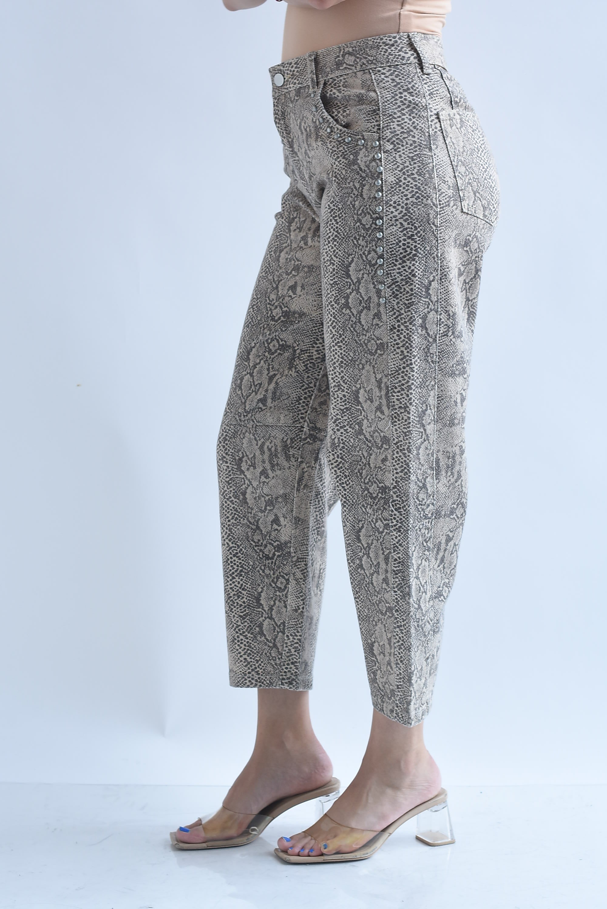 Jeans barrel snake print tachas