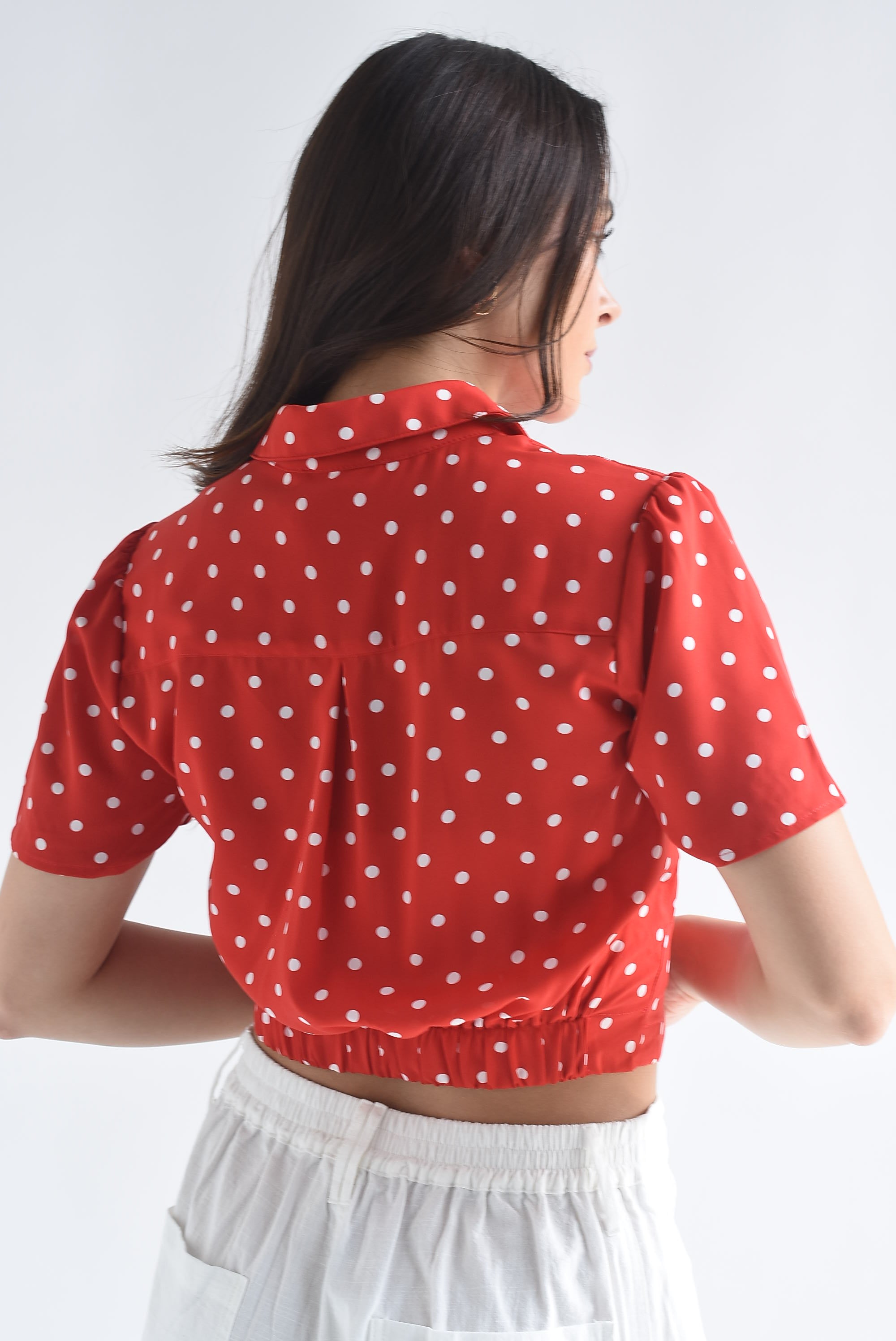 Blusa crop nudo polka dots