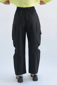 Fashion Styled Pantalón barrel cargo Negro