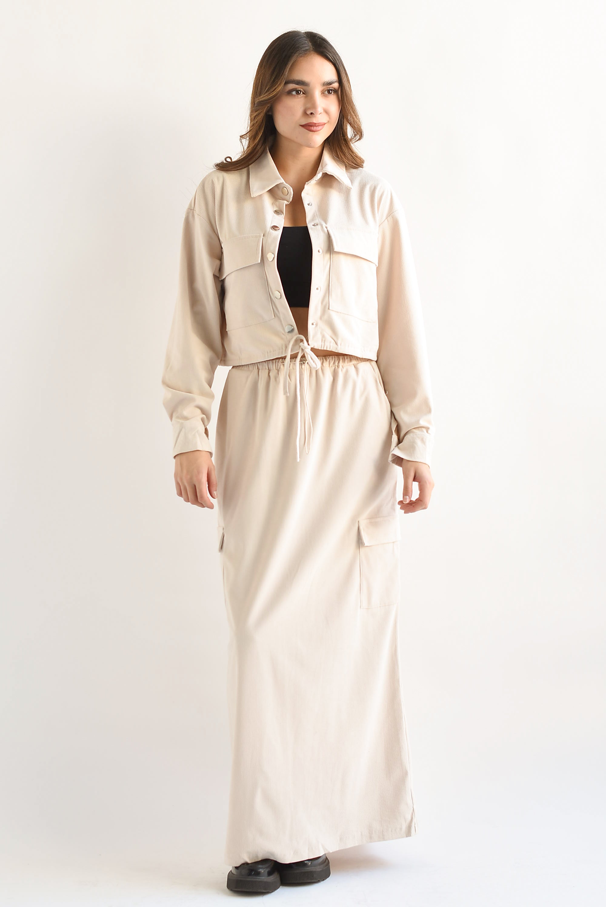 Set Falda y Chamarra cargo pana Ivory
