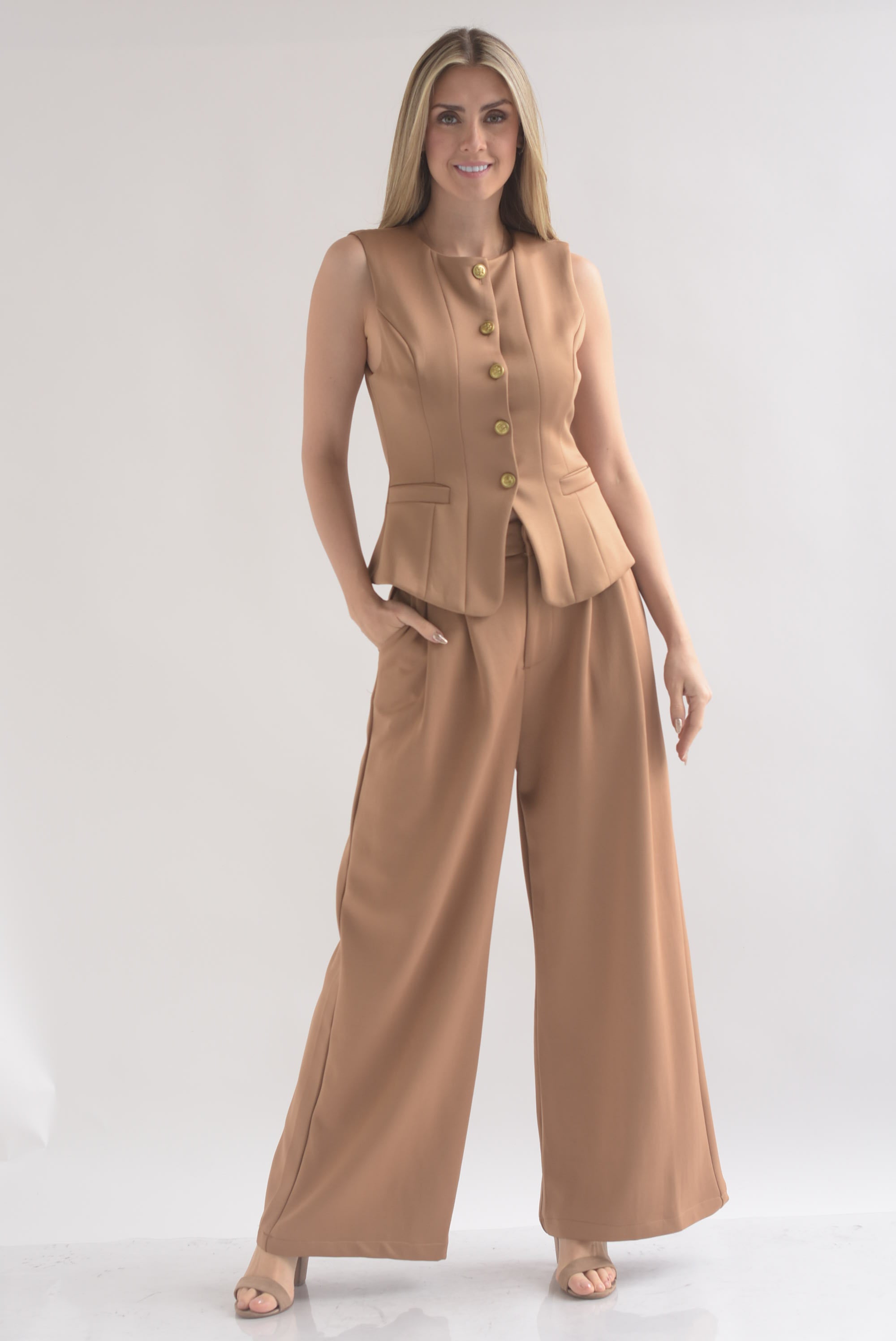 Set Pantalón súper wide y Chaleco neopreno